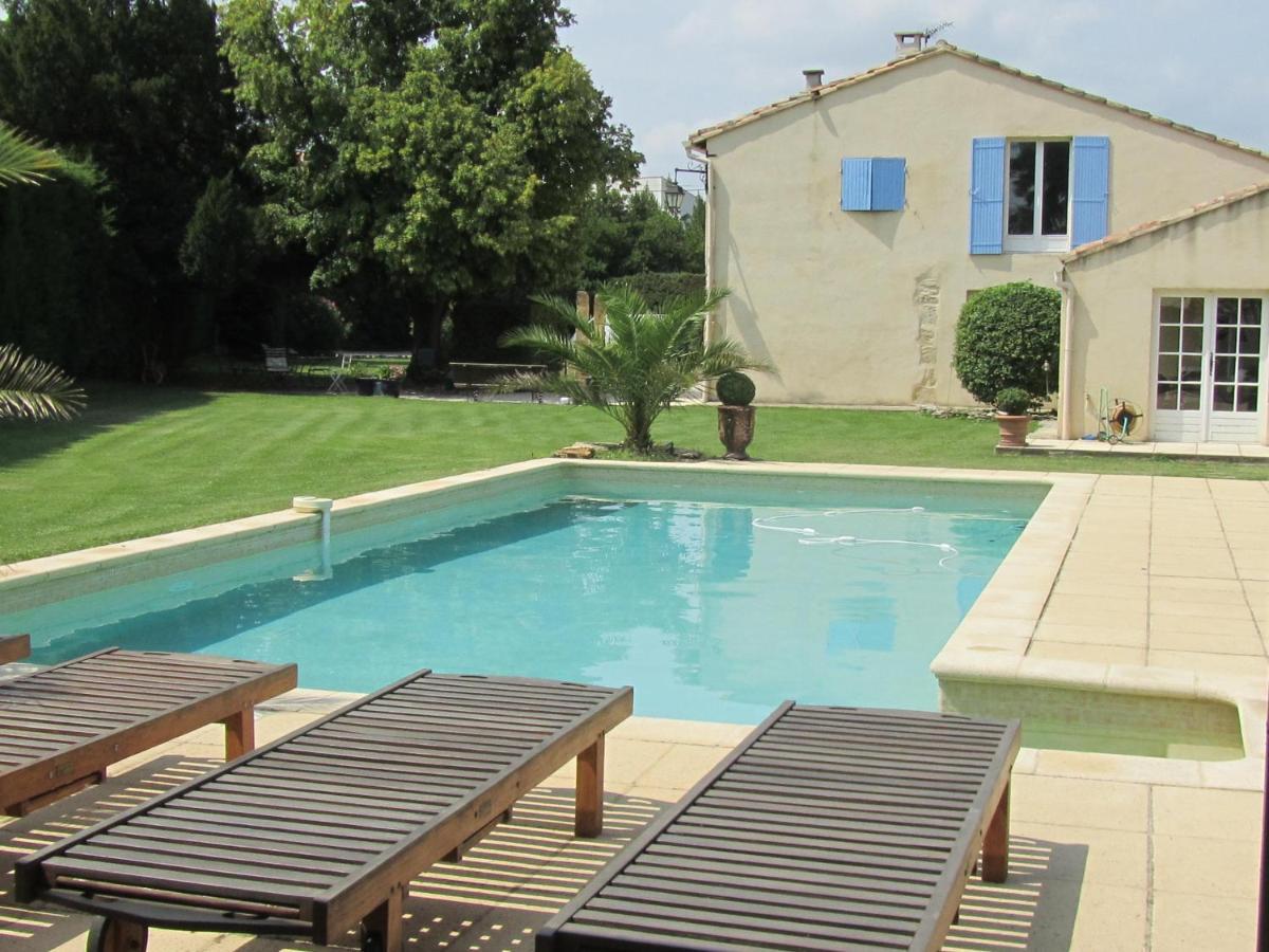 Maison Provencal Avec Piscine Cavaillon Exterior photo